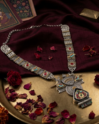 The Silver Heritage Choker Set