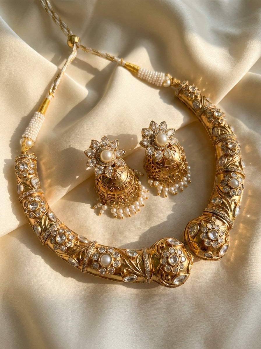The Royal Hasli Set