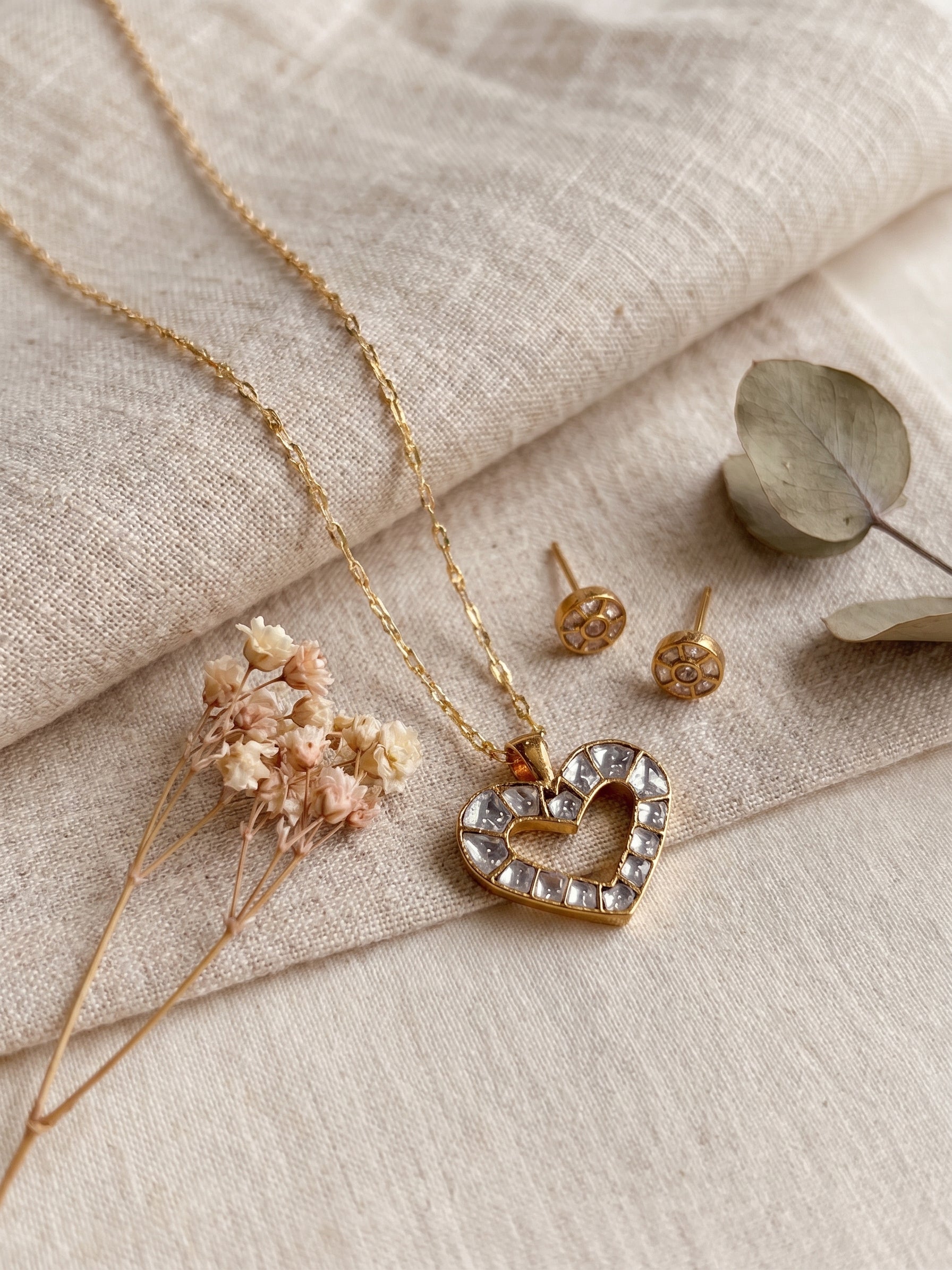 The Polki Open Heart Pendant Set